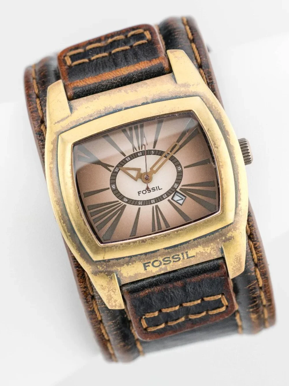 Fossil JR-9497 Genuine Leather Distressed Bronze Case Quartz Analog Men's Watch